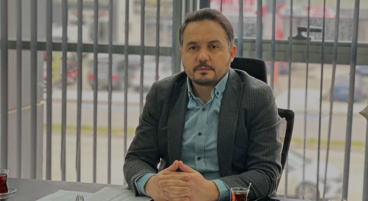 AK PARTİ İL BAŞKANI HİMMET YAŞAR VE YÖNETİMİ BASIN İLE KAHVALTIDA BİRARAYA GELDİ!